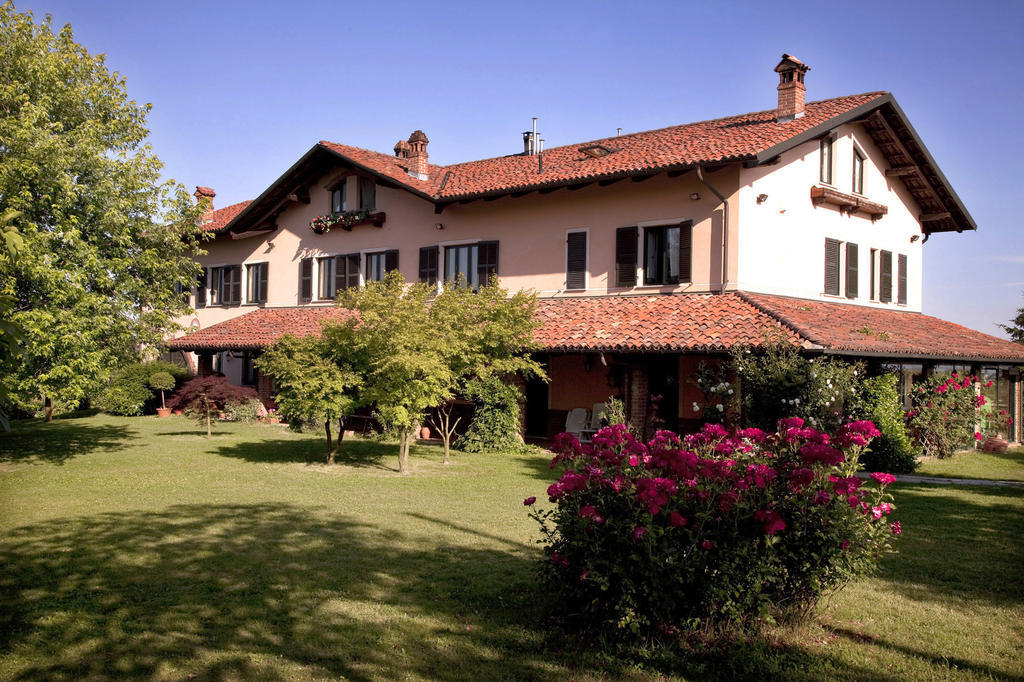 Villa Cascina Papa Mora à Cellarengo Extérieur photo